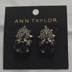 ✨ Ann Taylor Crystal Statement Earrings – NEW – Holiday-Ready Glam ✨